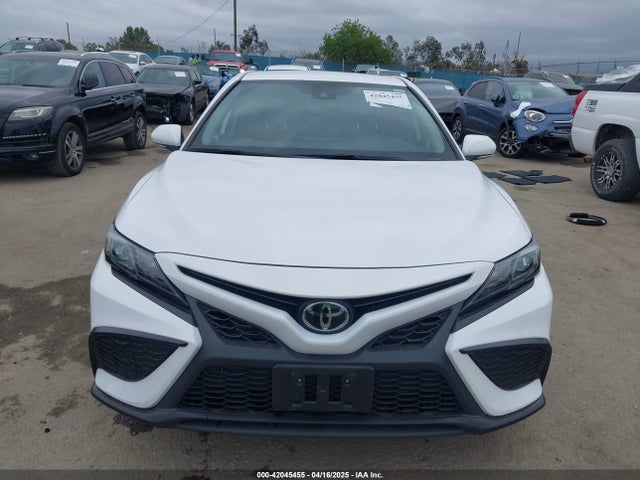 4T1T11AK4PU777487 Toyota CAMRY SE