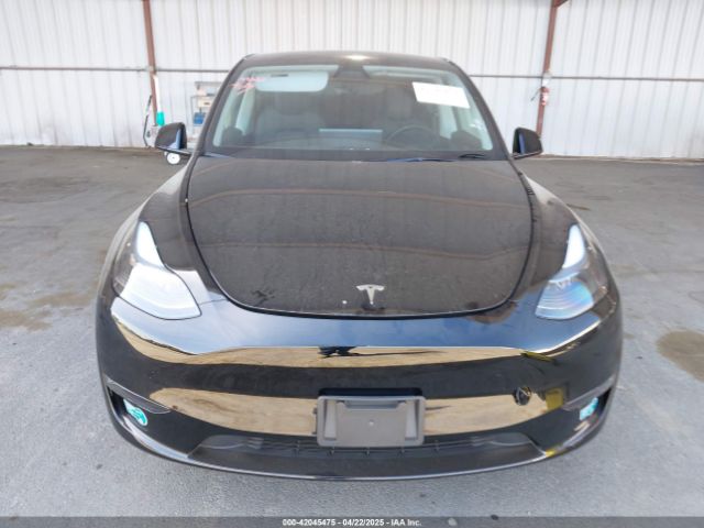 7SAYGDED0SF251870 Tesla Model Y Long Range Dual Motor All-wheel Drive