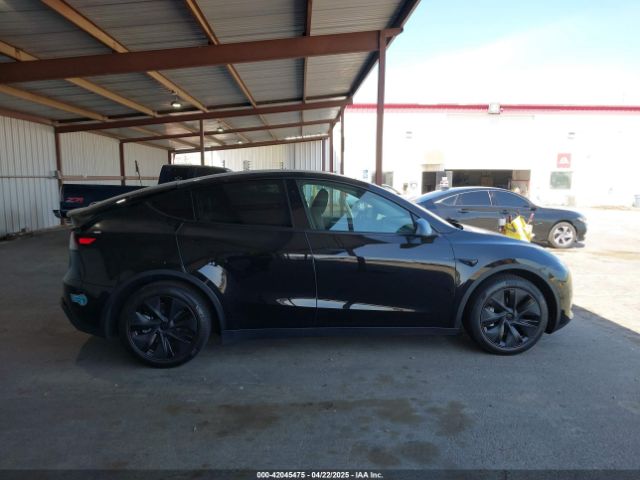 7SAYGDED0SF251870 Tesla Model Y Long Range Dual Motor All-wheel Drive