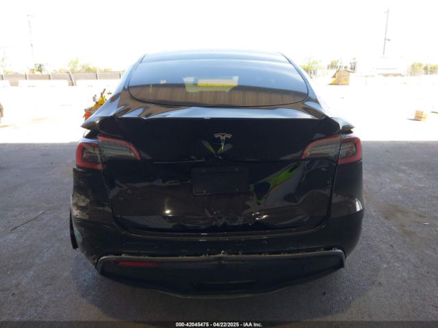 7SAYGDED0SF251870 Tesla Model Y Long Range Dual Motor All-wheel Drive