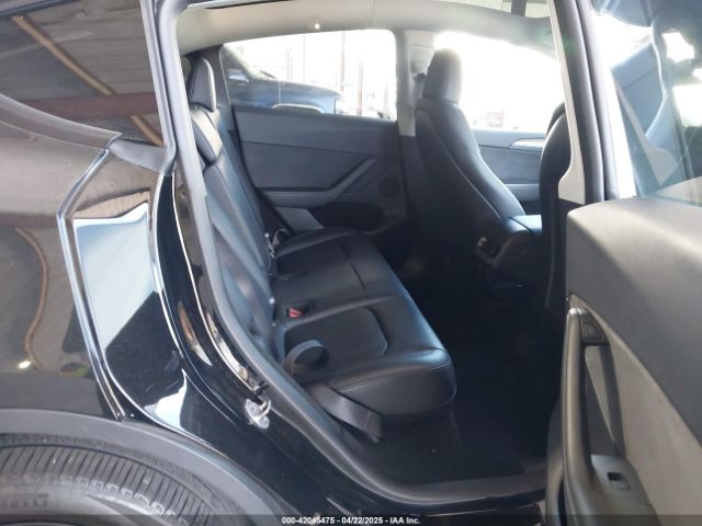 7SAYGDED0SF251870 Tesla Model Y Long Range Dual Motor All-wheel Drive