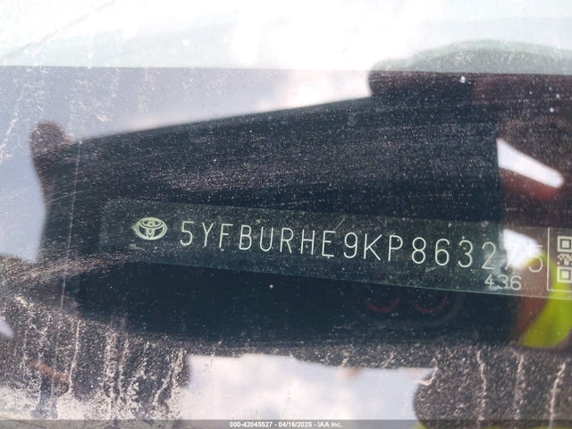5YFBURHE9KP863275 Toyota COROLLA LE