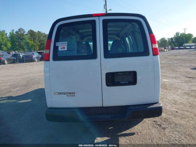 1GCSGAFX2E1151373 Chevrolet Express 1500 Work Van