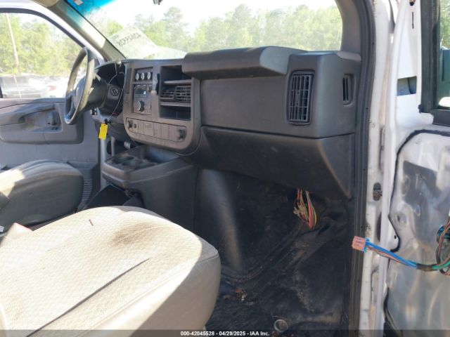 1GCSGAFX2E1151373 Chevrolet Express 1500 Work Van