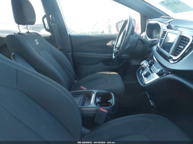 2018 CHRYSLER PACIFICA 2C4RC1FG7JR353481 Photo 4