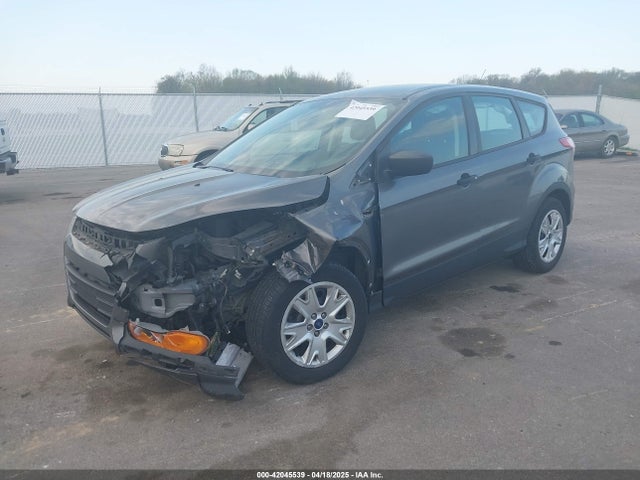 Ford ESCAPE S 2014 1FMCU0F75EUA83197 Image 2