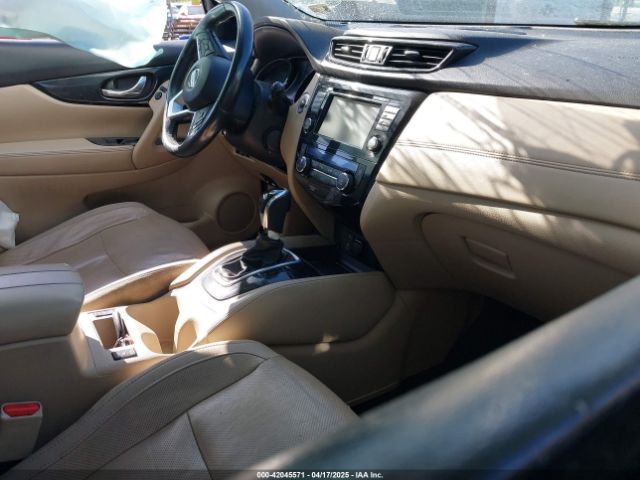 5N1AT2MV8HC895966 Nissan Rogue Sl