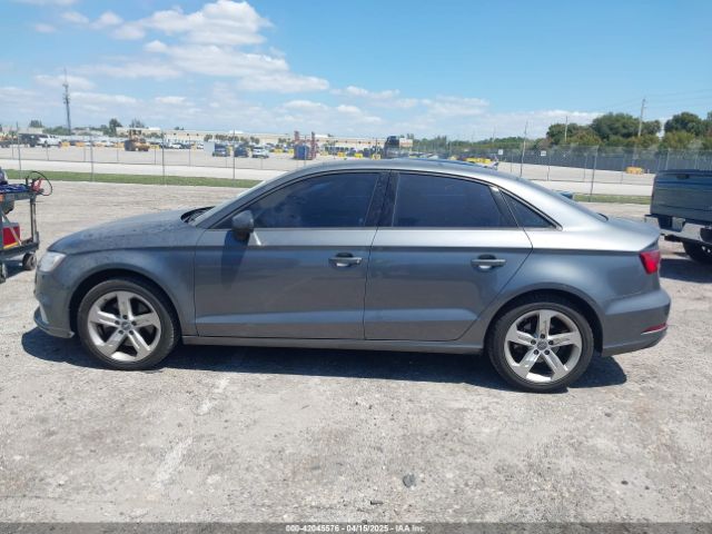 WAUAUGFFXJ1051415 Audi A3 2.0t Premium/2.0t Tech Premium
