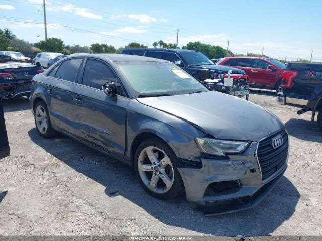 WAUAUGFFXJ1051415 Audi A3 2.0t Premium/2.0t Tech Premium