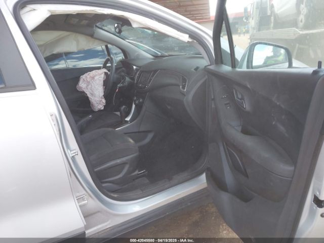 3GNCJNSB3LL109850 Chevrolet Trax Awd Ls