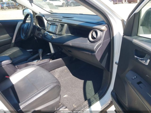 2T3RFREV2FW261665 Toyota Rav4 Xle