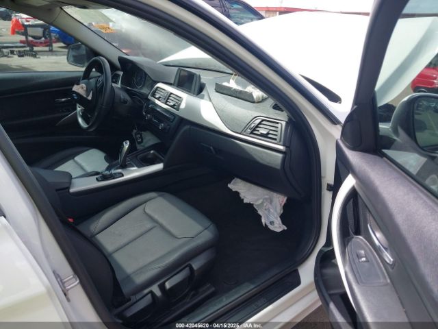 WBA3B1C55FK136333 BMW 320i