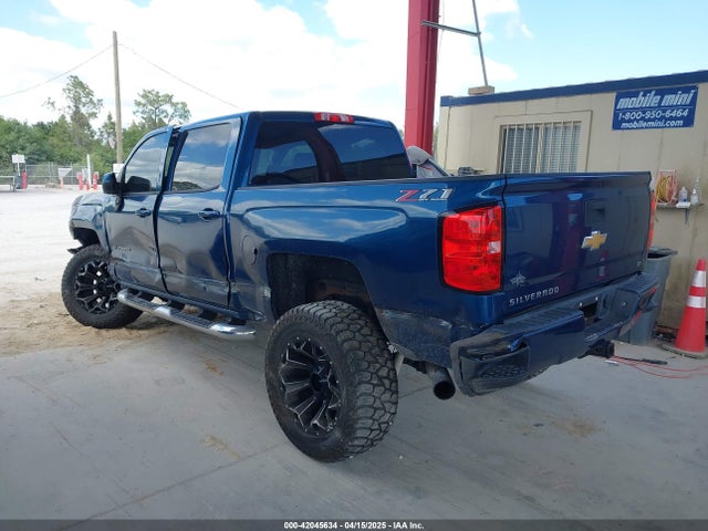 3GCUKREC0JG366590 Chevrolet Silverado 1500 2lt