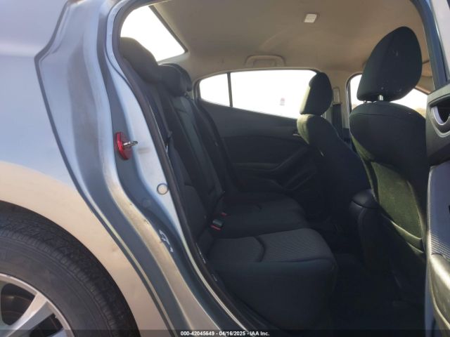 3MZBM1V77FM222837 Mazda Mazda3 I Touring