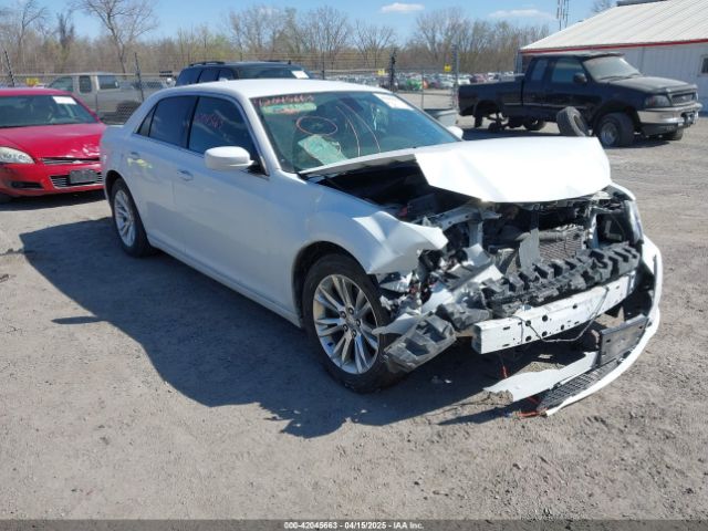 2018 CHRYSLER 300 2C3CCAAG8JH338608 Photo 0