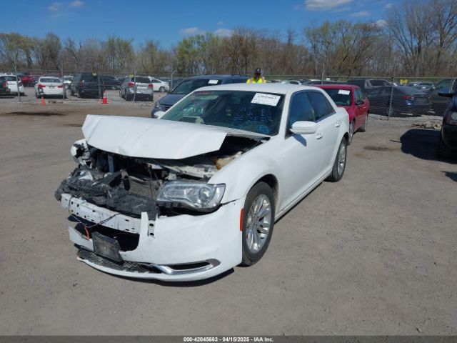 2018 CHRYSLER 300 2C3CCAAG8JH338608 Photo 1