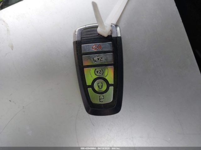 3FA6P0RU7HR300311 Ford Fusion Hybrid Titanium