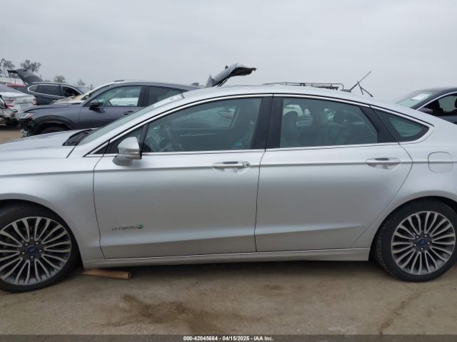 3FA6P0RU7HR300311 Ford Fusion Hybrid Titanium
