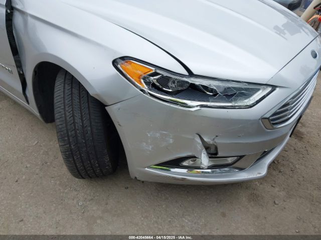 3FA6P0RU7HR300311 Ford Fusion Hybrid Titanium