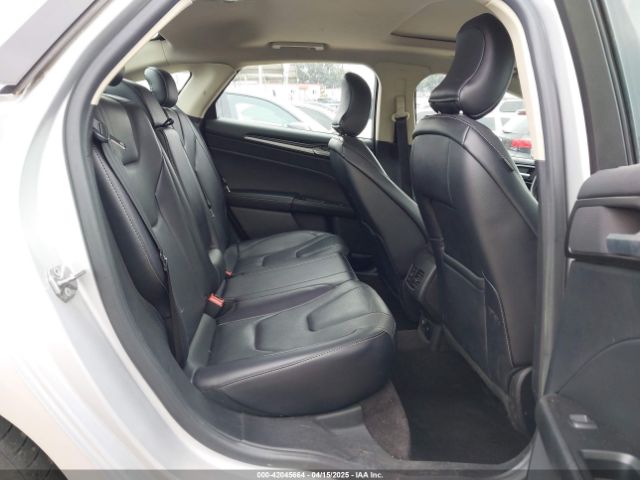 3FA6P0RU7HR300311 Ford Fusion Hybrid Titanium
