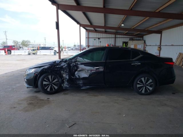 1N4BL4DV1MN309679 Nissan Altima Sv Fwd