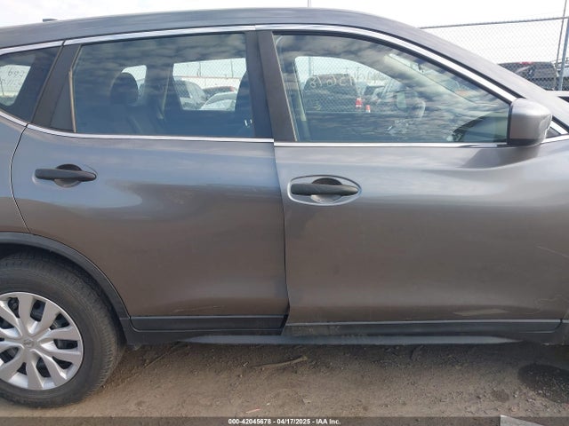 Nissan ROGUE S 2017 KNMAT2MV4HP565822 Image 13