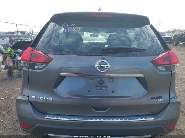 Nissan ROGUE S 2017 KNMAT2MV4HP565822 Image 16