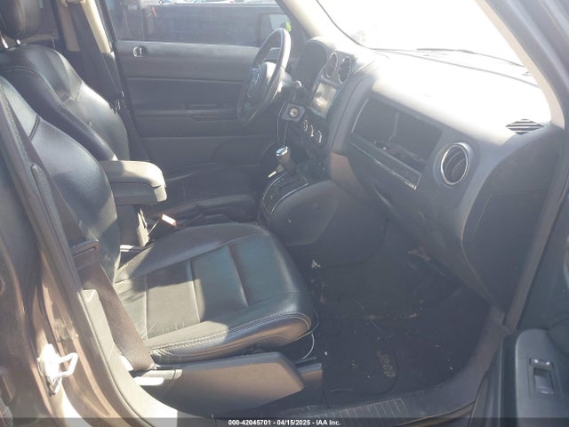 1C4NJPFA1GD526944 Jeep Patriot High Altitude Edition