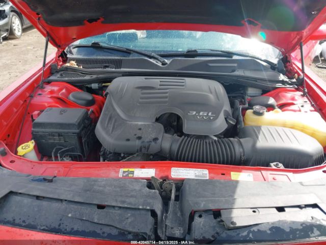 2C3CDYAG5EH126745 Dodge Challenger Sxt
