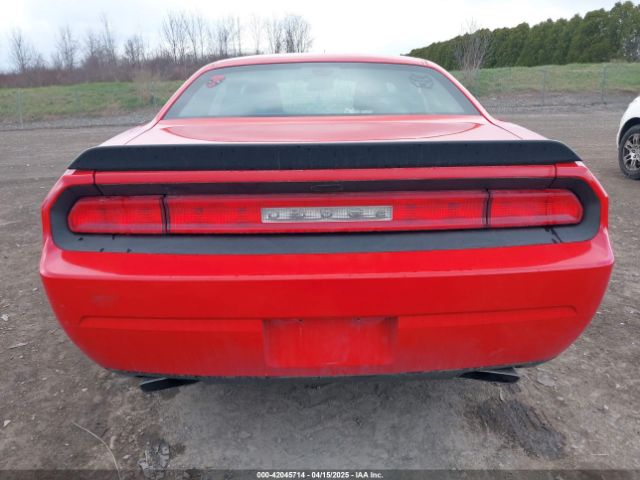 2C3CDYAG5EH126745 Dodge Challenger Sxt