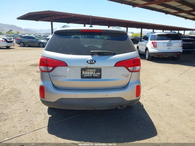 5XYKUDA72EG543707 KIA Sorento Ex V6