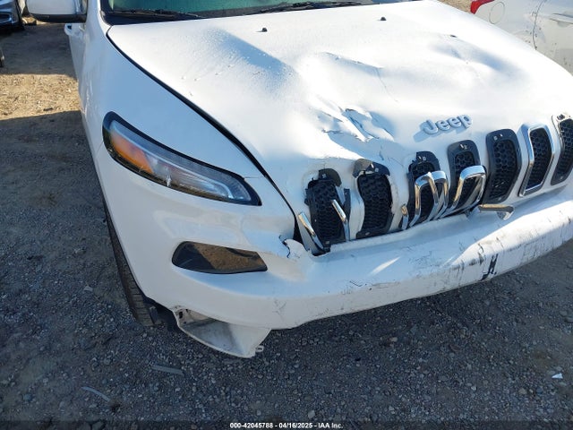 1C4PJMCS0FW788168 Jeep Cherokee Latitude
