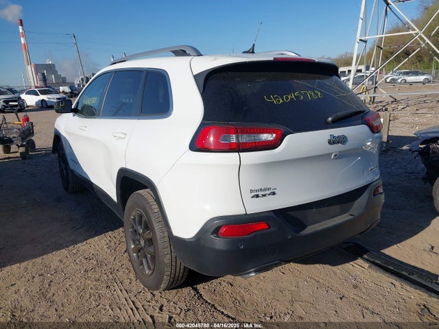 1C4PJMCS0FW788168 Jeep Cherokee Latitude