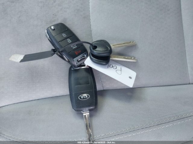 5XXGM4A78EG286529 KIA Optima Lx