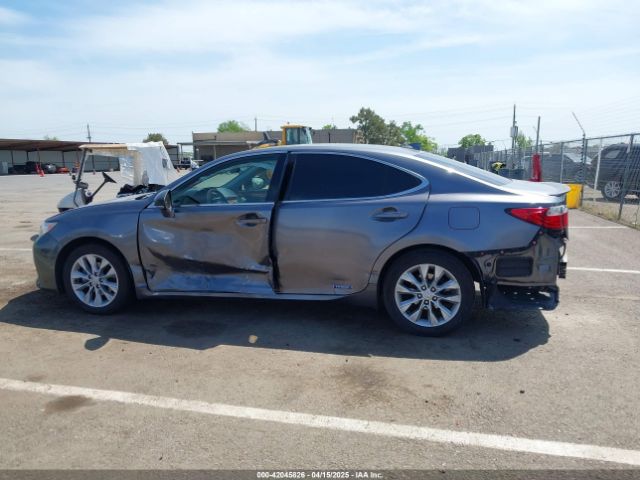 JTHBW1GGXF2095128 Lexus ES 300H