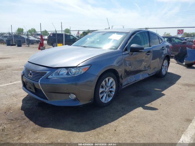 JTHBW1GGXF2095128 Lexus ES 300H