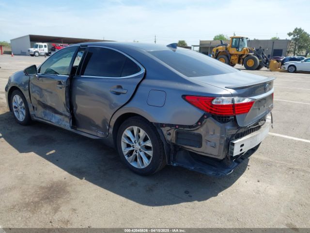 JTHBW1GGXF2095128 Lexus ES 300H
