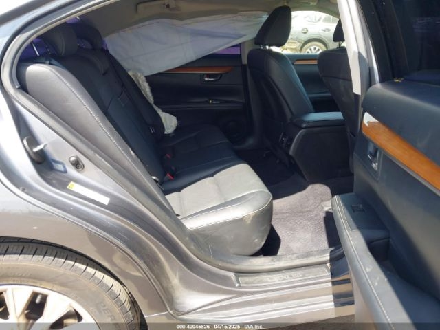 JTHBW1GGXF2095128 Lexus ES 300H