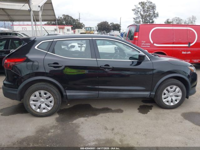 JN1BJ1CR3KW316615 Nissan Rogue Sport S