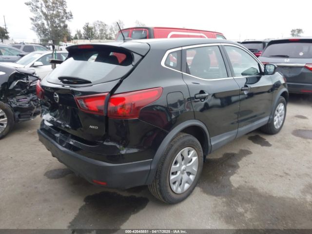 JN1BJ1CR3KW316615 Nissan Rogue Sport S