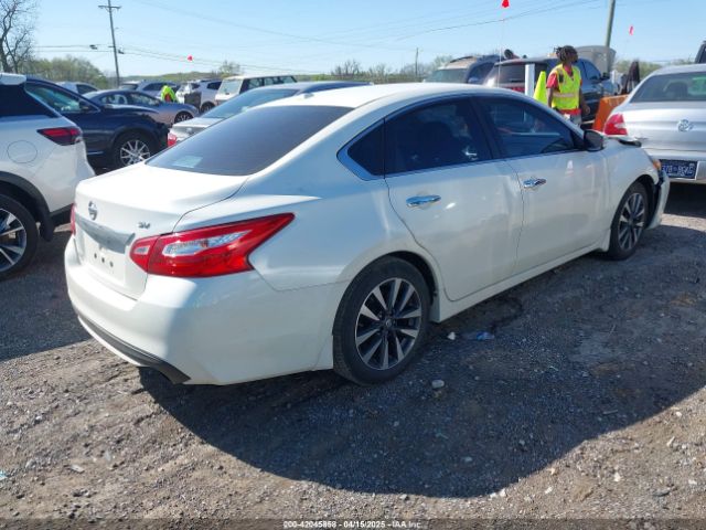 1N4AL3AP1HC220983 Nissan Altima 2.5 Sv