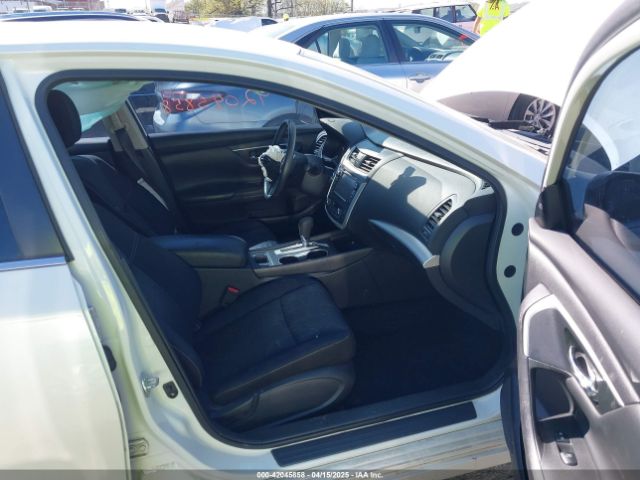 1N4AL3AP1HC220983 Nissan Altima 2.5 Sv