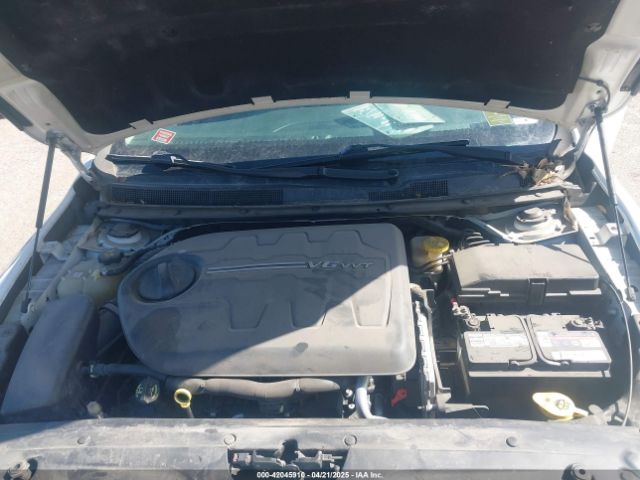 1C3CCCEG8FN624043 Chrysler 200 C