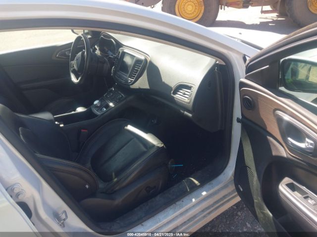 1C3CCCEG8FN624043 Chrysler 200 C
