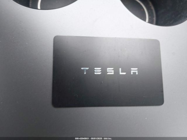 7SAYGDEE4PF755175 Tesla Model Y