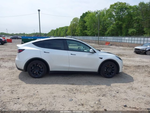 7SAYGDEE4PF755175 Tesla Model Y