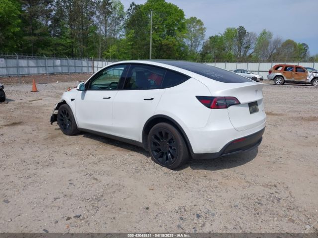 7SAYGDEE4PF755175 Tesla Model Y