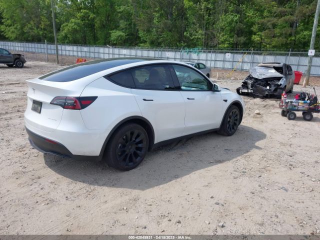 7SAYGDEE4PF755175 Tesla Model Y