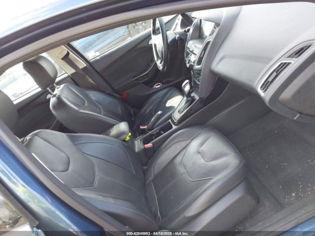 1FADP3J29JL254861 Ford Focus Titanium