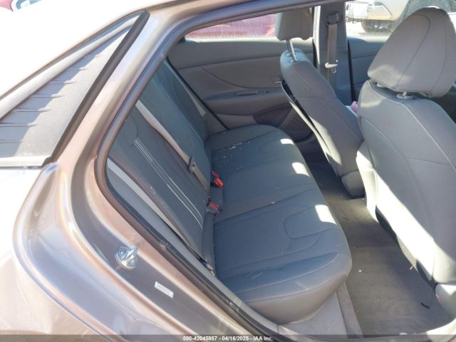 KMHLM4AG6PU604588 Hyundai ELANTRA SEL